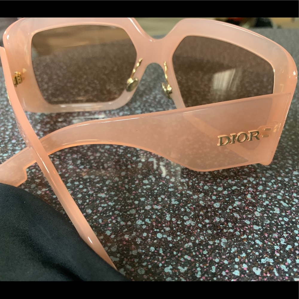Dior So Light 2 FWM Nude